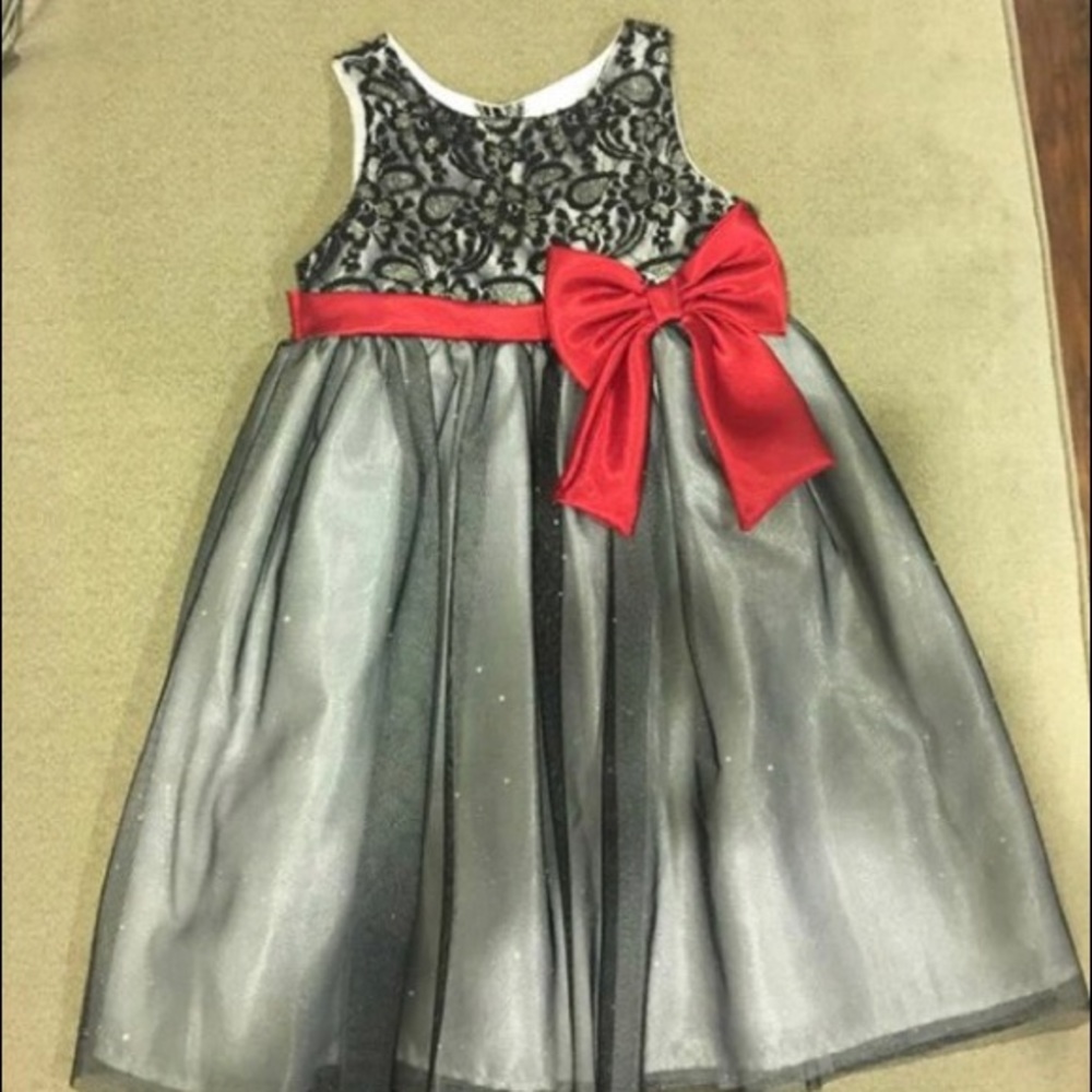 Girls Dress size 5